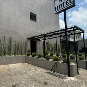 3* Hotel Hs